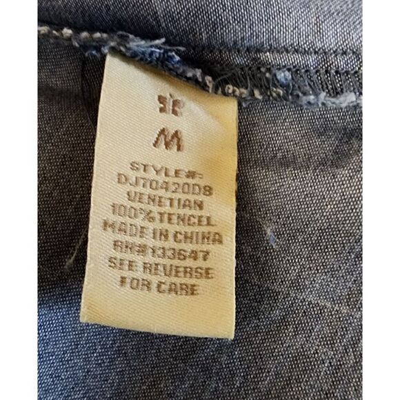 Altar’d State Denim Chambray Blue Top Blouse Size Medium - Picture 5 of 6